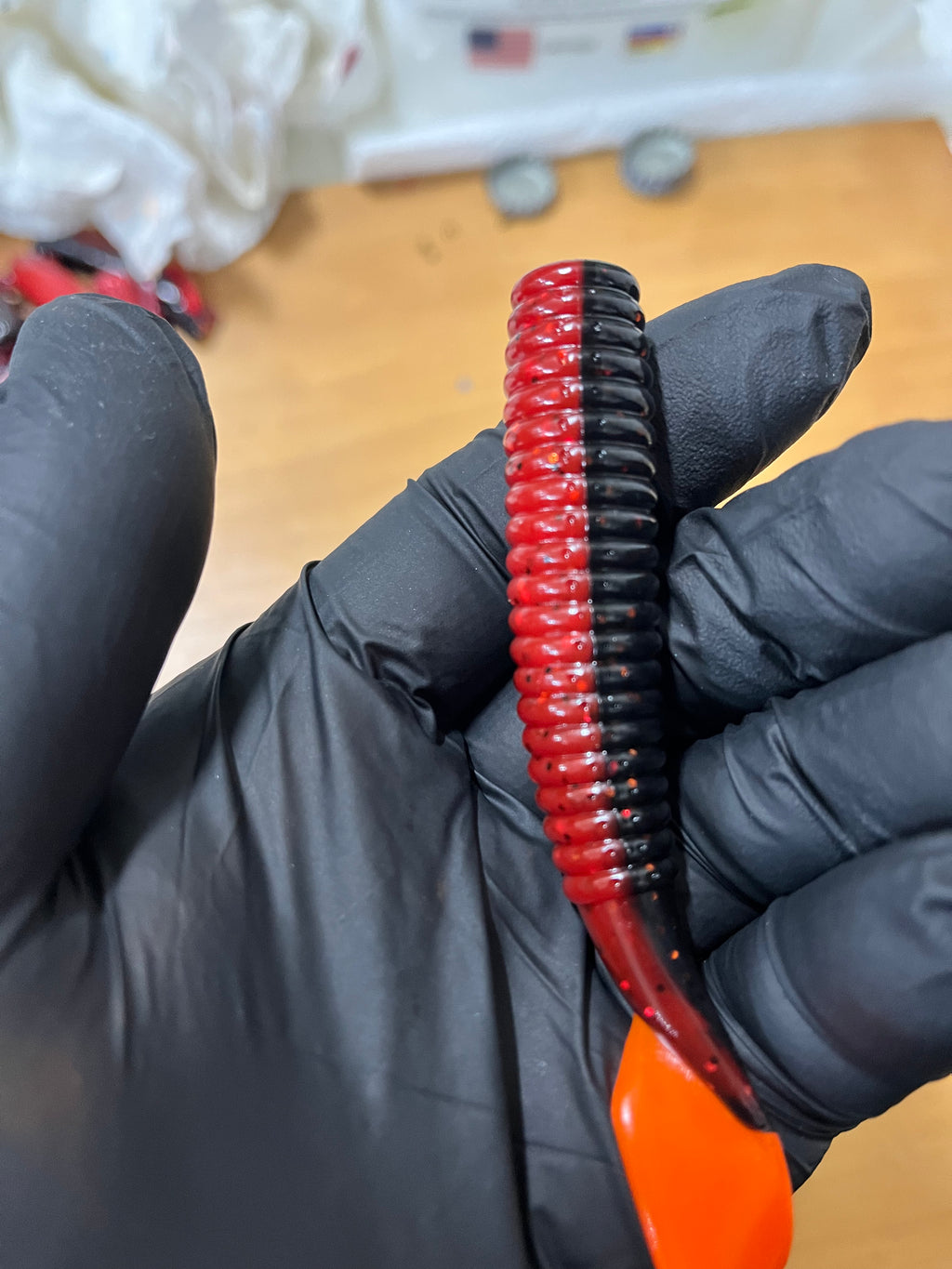 Event Horizon (black)